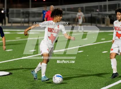 Thumbnail 1 in Gonzales @ La Vernia (UIL 4A Bi-District Playoffs) photogallery.