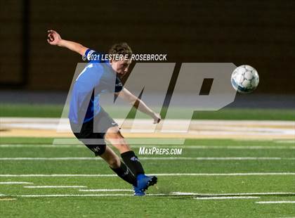 Thumbnail 3 in Gonzales @ La Vernia (UIL 4A Bi-District Playoffs) photogallery.
