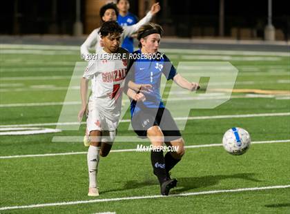 Thumbnail 2 in Gonzales @ La Vernia (UIL 4A Bi-District Playoffs) photogallery.