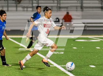 Thumbnail 3 in Gonzales @ La Vernia (UIL 4A Bi-District Playoffs) photogallery.