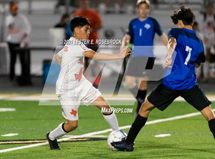 Thumbnail 3 in Gonzales @ La Vernia (UIL 4A Bi-District Playoffs) photogallery.