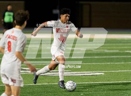 Thumbnail 2 in Gonzales @ La Vernia (UIL 4A Bi-District Playoffs) photogallery.