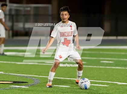 Thumbnail 2 in Gonzales @ La Vernia (UIL 4A Bi-District Playoffs) photogallery.