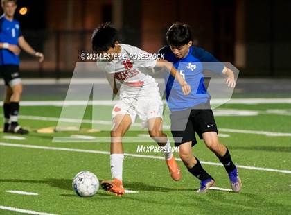 Thumbnail 1 in Gonzales @ La Vernia (UIL 4A Bi-District Playoffs) photogallery.