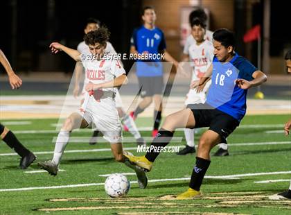 Thumbnail 3 in Gonzales @ La Vernia (UIL 4A Bi-District Playoffs) photogallery.