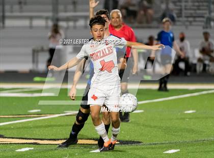 Thumbnail 1 in Gonzales @ La Vernia (UIL 4A Bi-District Playoffs) photogallery.