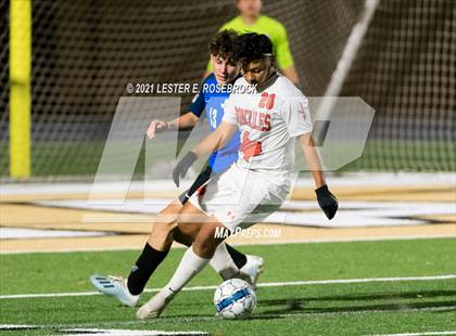 Thumbnail 2 in Gonzales @ La Vernia (UIL 4A Bi-District Playoffs) photogallery.