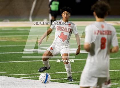 Thumbnail 2 in Gonzales @ La Vernia (UIL 4A Bi-District Playoffs) photogallery.