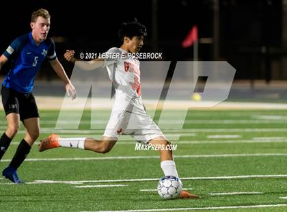 Thumbnail 1 in Gonzales @ La Vernia (UIL 4A Bi-District Playoffs) photogallery.