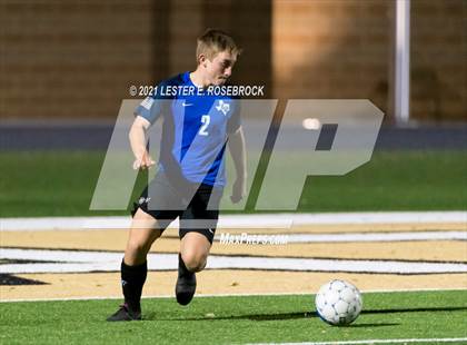 Thumbnail 1 in Gonzales @ La Vernia (UIL 4A Bi-District Playoffs) photogallery.