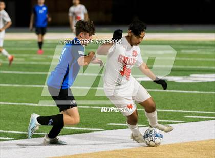 Thumbnail 3 in Gonzales @ La Vernia (UIL 4A Bi-District Playoffs) photogallery.