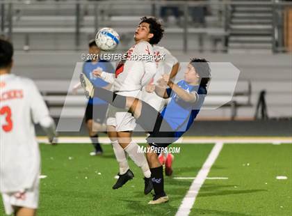 Thumbnail 2 in Gonzales @ La Vernia (UIL 4A Bi-District Playoffs) photogallery.