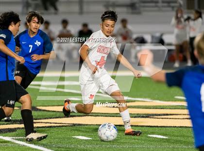 Thumbnail 3 in Gonzales @ La Vernia (UIL 4A Bi-District Playoffs) photogallery.