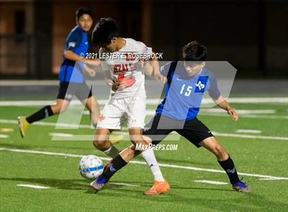 Thumbnail 1 in Gonzales @ La Vernia (UIL 4A Bi-District Playoffs) photogallery.