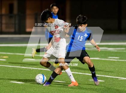 Thumbnail 2 in Gonzales @ La Vernia (UIL 4A Bi-District Playoffs) photogallery.