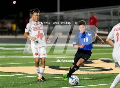 Thumbnail 1 in Gonzales @ La Vernia (UIL 4A Bi-District Playoffs) photogallery.