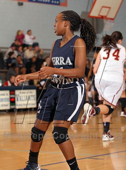 Thumbnail 1 in Sierra Canyon vs. Oaks Christian (War on The Floor) photogallery.