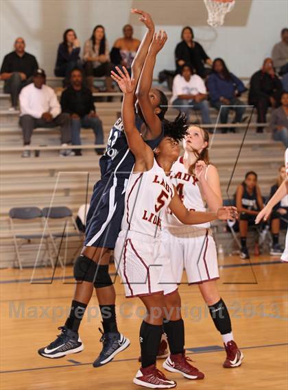 Thumbnail 1 in Sierra Canyon vs. Oaks Christian (War on The Floor) photogallery.
