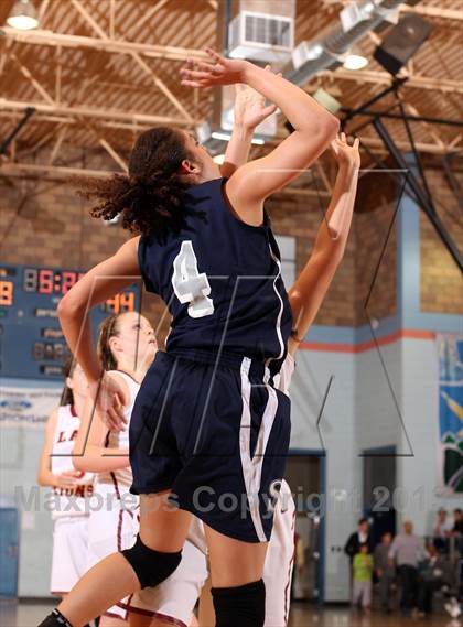Thumbnail 1 in Sierra Canyon vs. Oaks Christian (War on The Floor) photogallery.