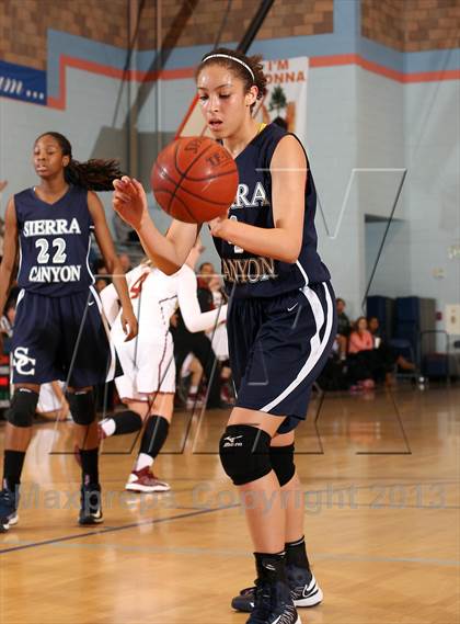 Thumbnail 2 in Sierra Canyon vs. Oaks Christian (War on The Floor) photogallery.