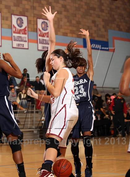 Thumbnail 1 in Sierra Canyon vs. Oaks Christian (War on The Floor) photogallery.