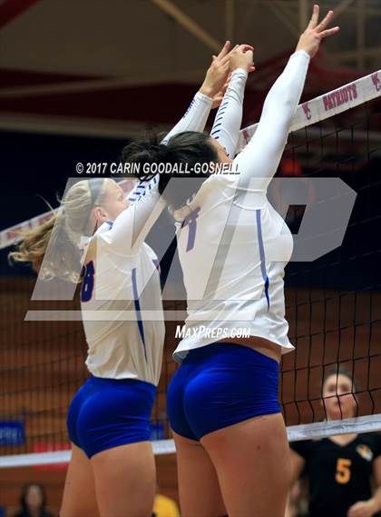 Thumbnail 1 in Chapel Hill @ West Carteret (NCHSAA Round 3 Playoff) photogallery.