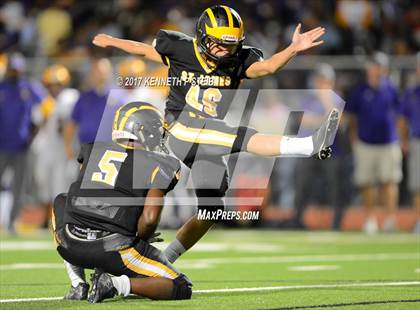 Thumbnail 1 in Lutcher @ St. James photogallery.
