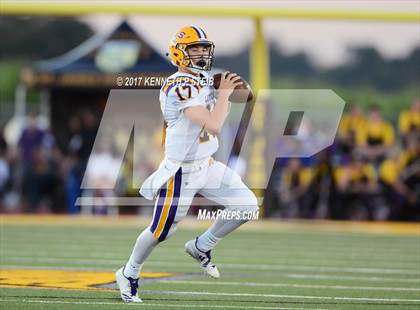 Thumbnail 2 in Lutcher @ St. James photogallery.