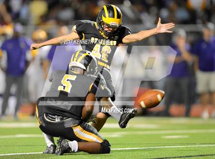 Thumbnail 3 in Lutcher @ St. James photogallery.