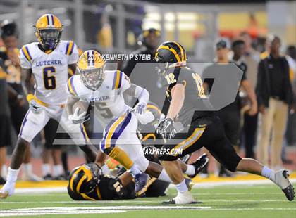 Thumbnail 2 in Lutcher @ St. James photogallery.