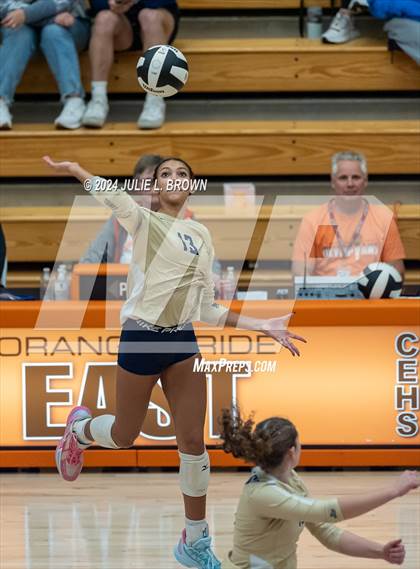 Thumbnail 3 in Silver Creek vs. Tri-West Hendricks (IHSAA 3A Semi-state semi-final) photogallery.
