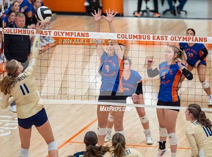 Thumbnail 2 in Silver Creek vs. Tri-West Hendricks (IHSAA 3A Semi-state semi-final) photogallery.