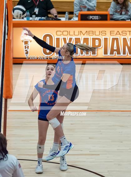 Thumbnail 2 in Silver Creek vs. Tri-West Hendricks (IHSAA 3A Semi-state semi-final) photogallery.