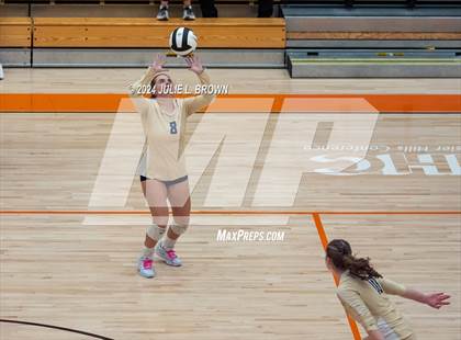 Thumbnail 2 in Silver Creek vs. Tri-West Hendricks (IHSAA 3A Semi-state semi-final) photogallery.