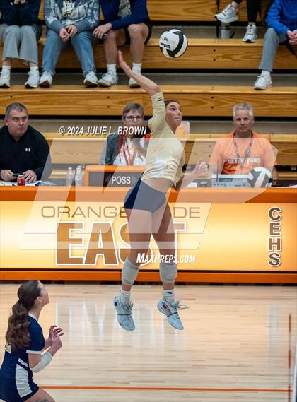 Thumbnail 1 in Silver Creek vs. Tri-West Hendricks (IHSAA 3A Semi-state semi-final) photogallery.