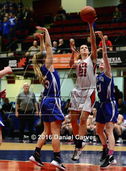 Thumbnail 3 in Pearl River vs Rye (Section 1 Class A Semifinal) photogallery.
