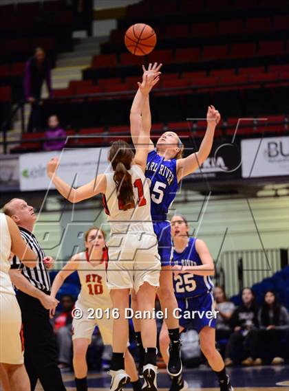 Thumbnail 1 in Pearl River vs Rye (Section 1 Class A Semifinal) photogallery.