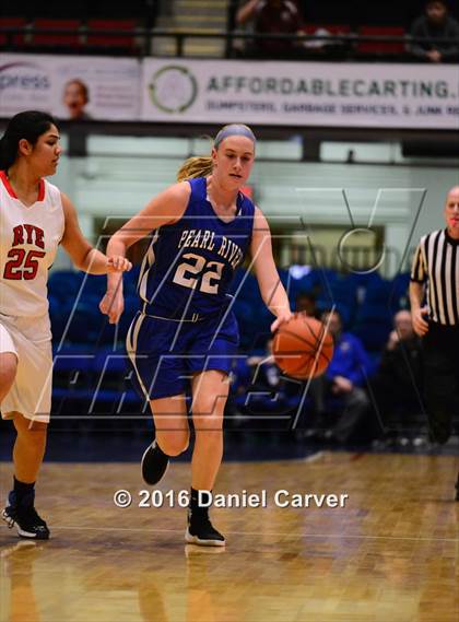 Thumbnail 2 in Pearl River vs Rye (Section 1 Class A Semifinal) photogallery.