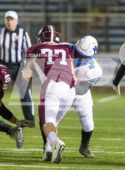 Thumbnail 3 in North Babylon vs. Garden City (Division II Long Island Championship) photogallery.