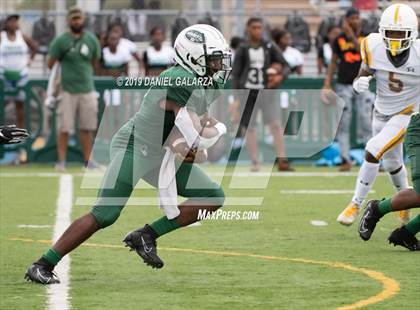 Thumbnail 3 in Miami Central vs St Frances Academy photogallery.