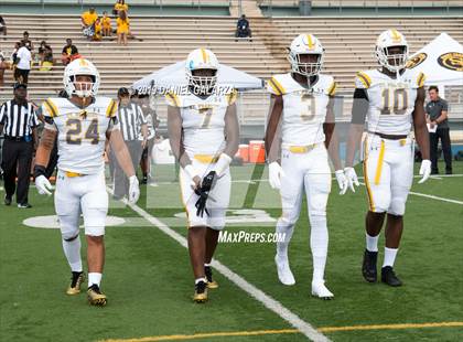 Thumbnail 3 in Miami Central vs St Frances Academy photogallery.