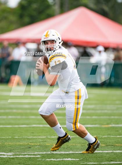 Thumbnail 1 in Miami Central vs St Frances Academy photogallery.