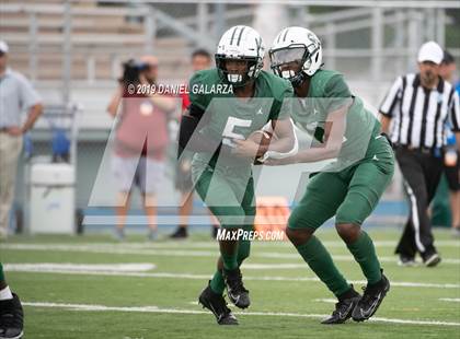 Thumbnail 3 in Miami Central vs St Frances Academy photogallery.