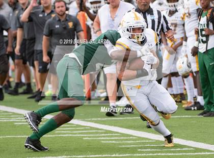 Thumbnail 1 in Miami Central vs St Frances Academy photogallery.
