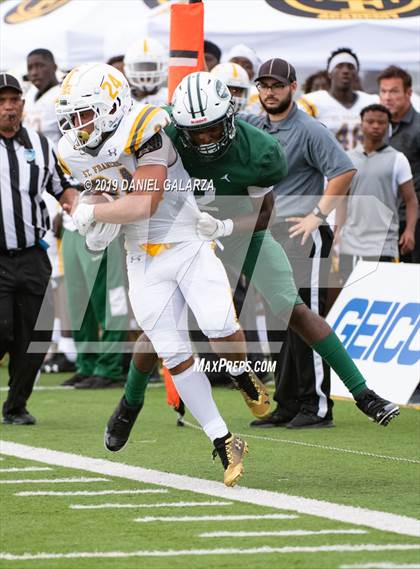 Thumbnail 2 in Miami Central vs St Frances Academy photogallery.