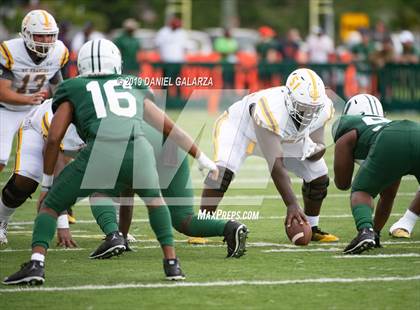 Thumbnail 3 in Miami Central vs St Frances Academy photogallery.
