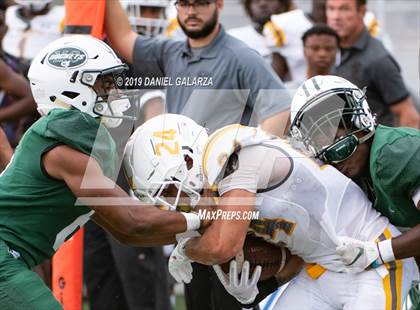 Thumbnail 2 in Miami Central vs St Frances Academy photogallery.
