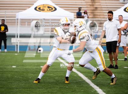 Thumbnail 3 in Miami Central vs St Frances Academy photogallery.