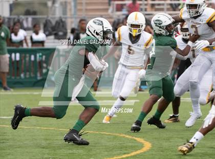 Thumbnail 1 in Miami Central vs St Frances Academy photogallery.