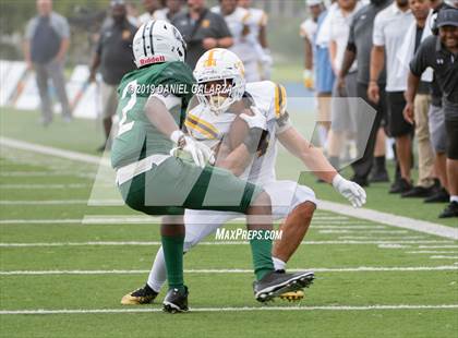 Thumbnail 2 in Miami Central vs St Frances Academy photogallery.
